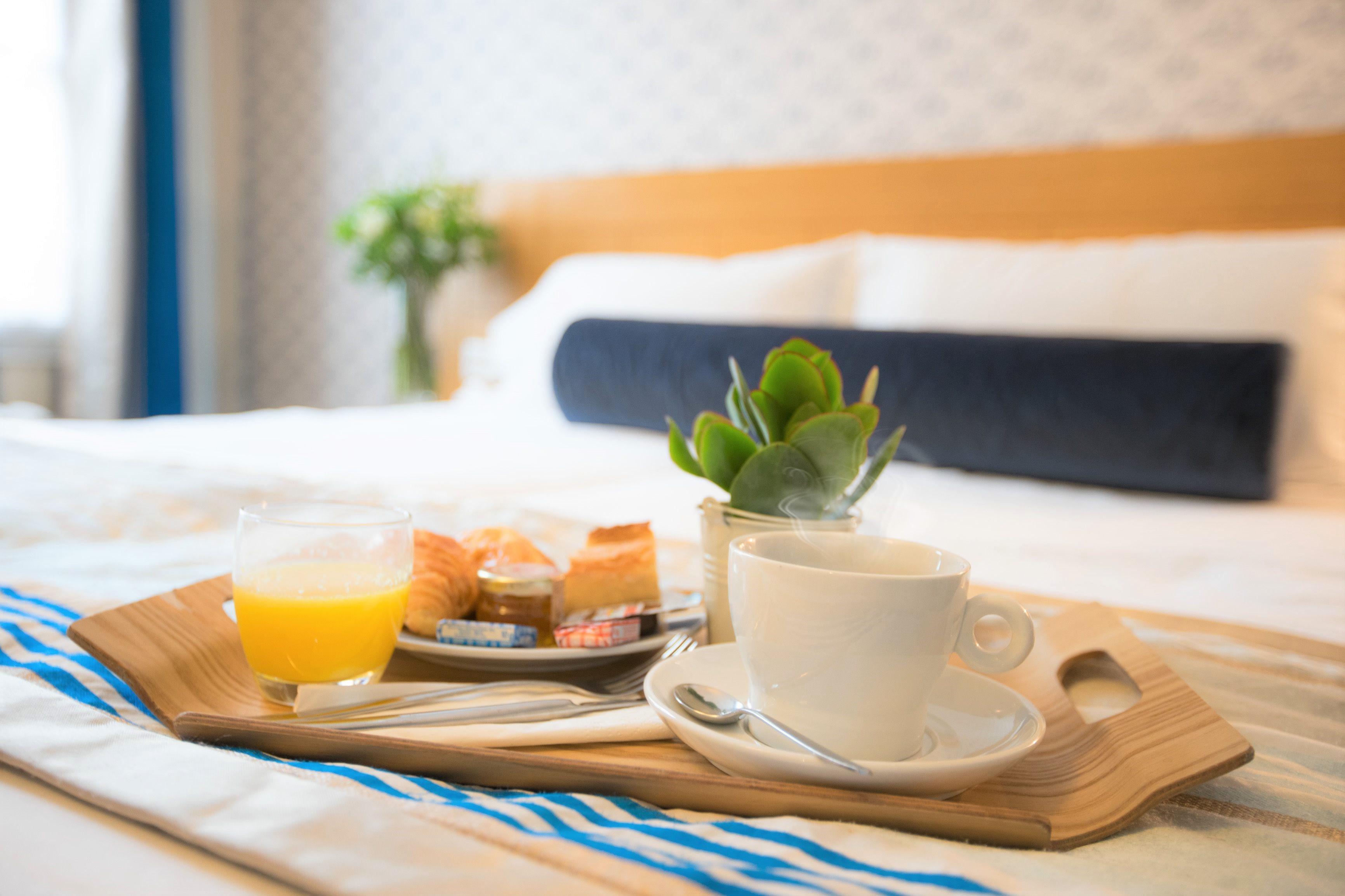 Hotel Romance Malesherbes By Patrick Hayat Париж Екстериор снимка