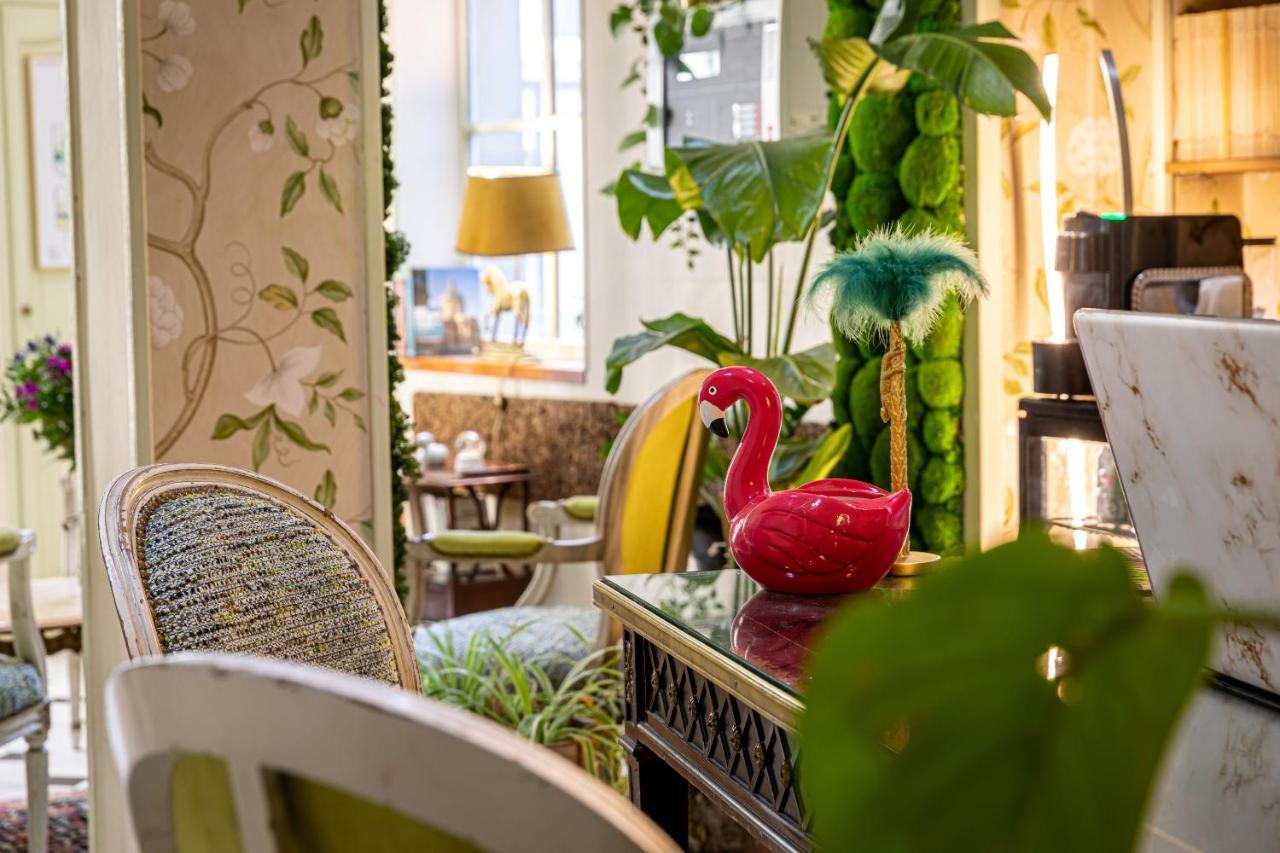 Hotel Romance Malesherbes By Patrick Hayat Париж Екстериор снимка