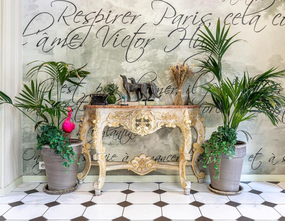 Hotel Romance Malesherbes By Patrick Hayat Париж Екстериор снимка