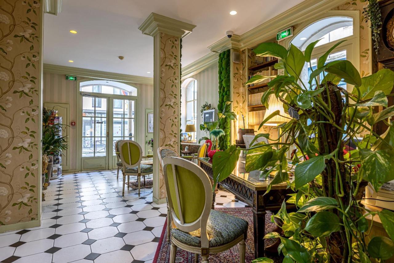 Hotel Romance Malesherbes By Patrick Hayat Париж Екстериор снимка
