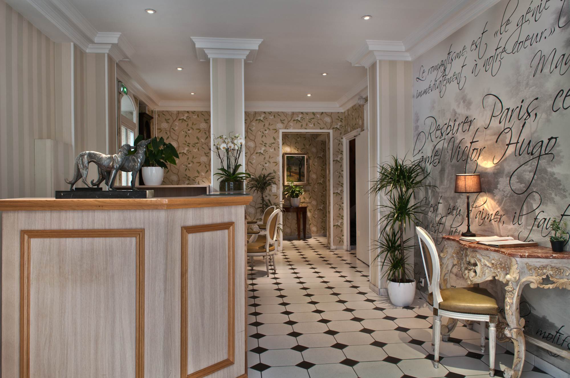 Hotel Romance Malesherbes By Patrick Hayat Париж Екстериор снимка